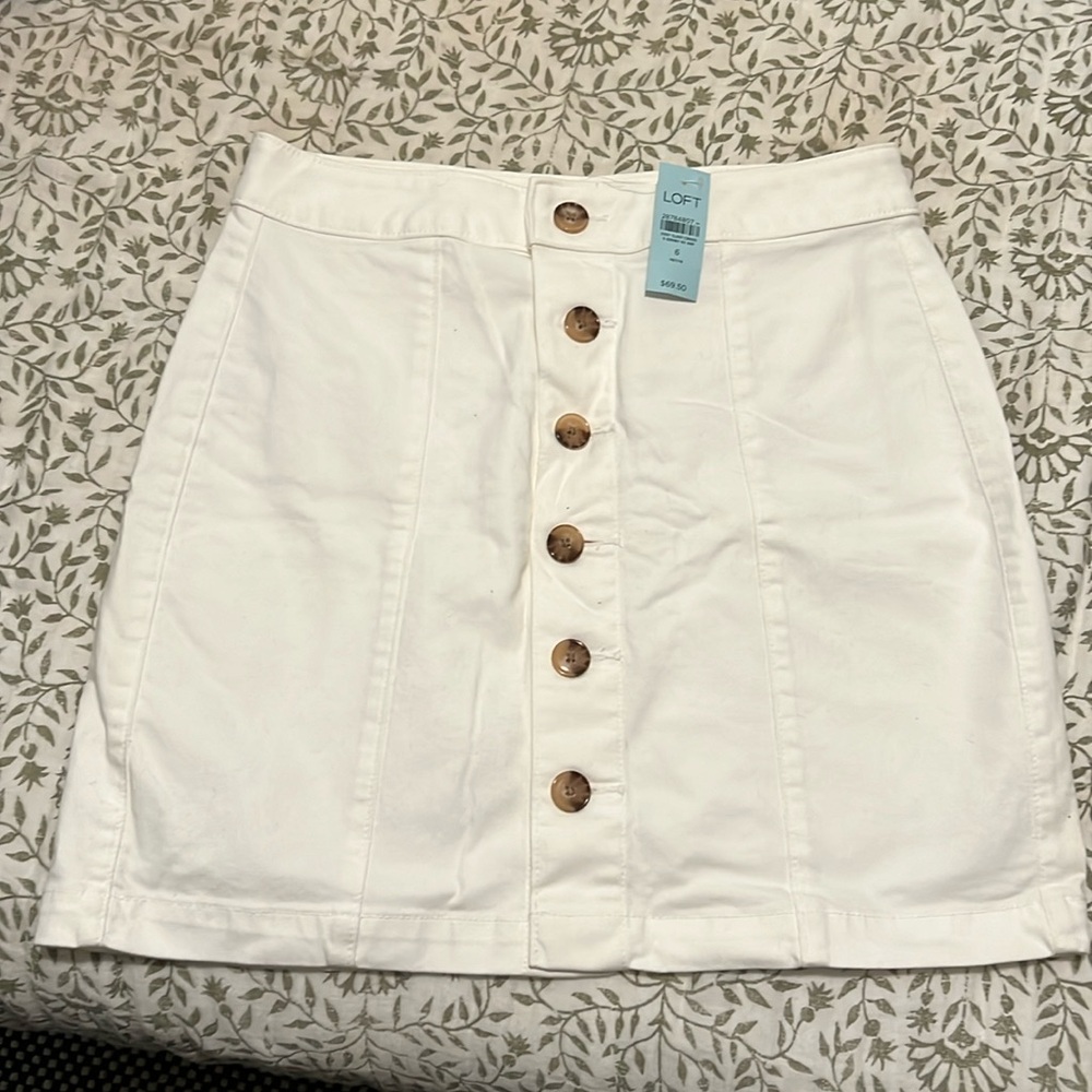 NWT LOFT button front skirt